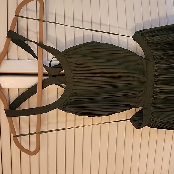 NWT - Rue Stiic Olga backless midi dress in  Douglas Fur (Green). Sold out color - Picture 5 of 7
